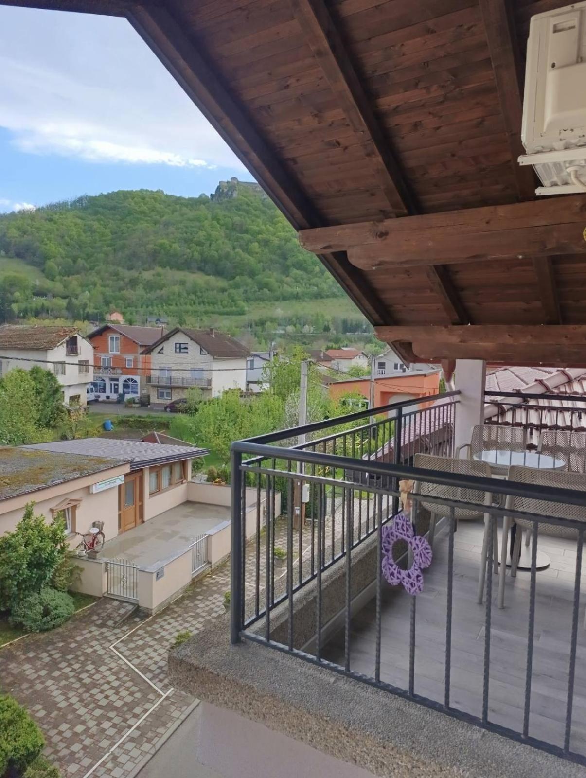 Naid Apartmani Kulen Vakuf Esterno foto