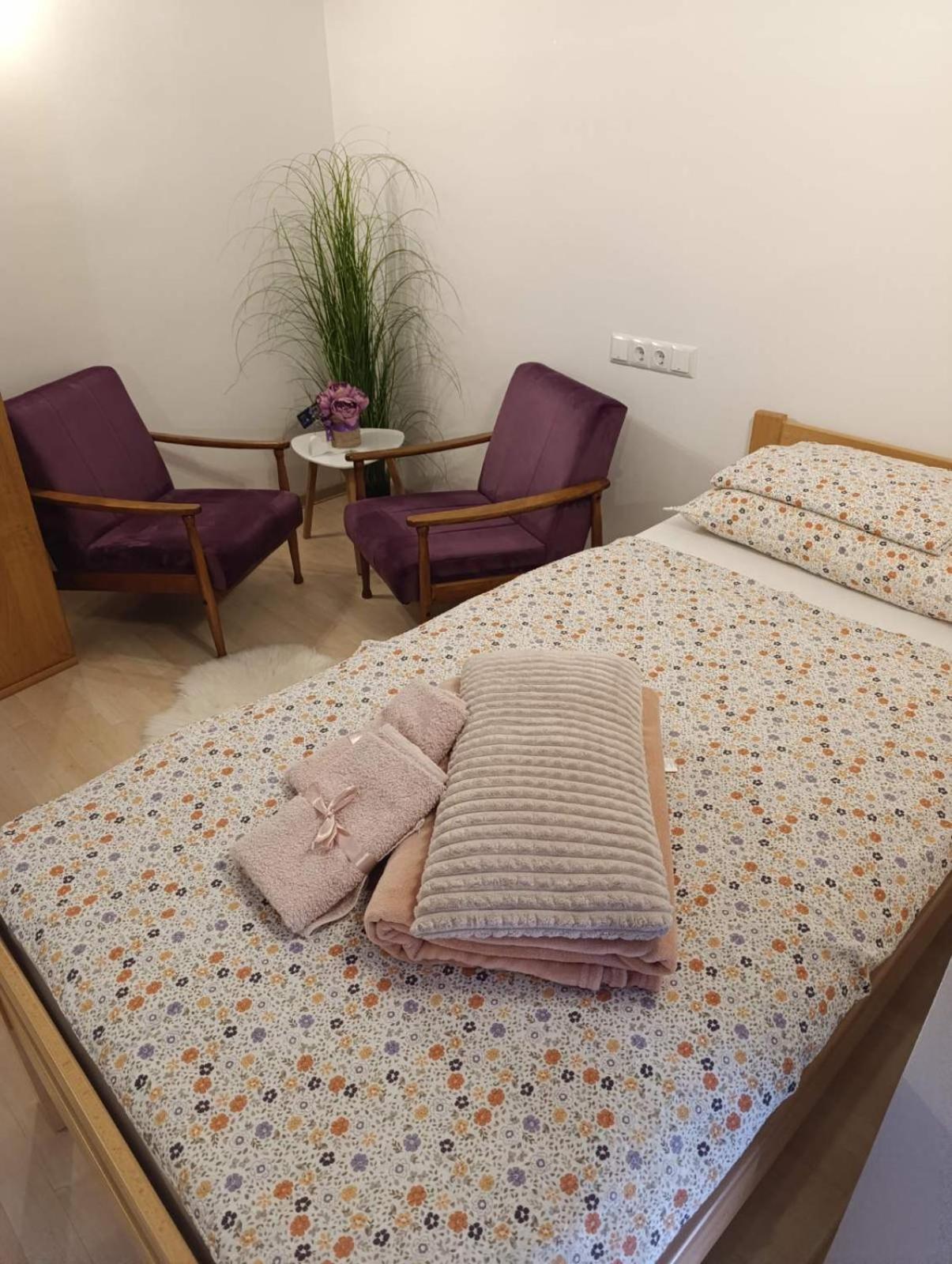 Naid Apartmani Kulen Vakuf Esterno foto